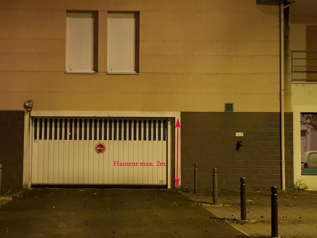 Le Pompidou T2 Pour 2 A 4 Pers Avec Parking Prive & Balcon Place Ney Angers Exterior foto